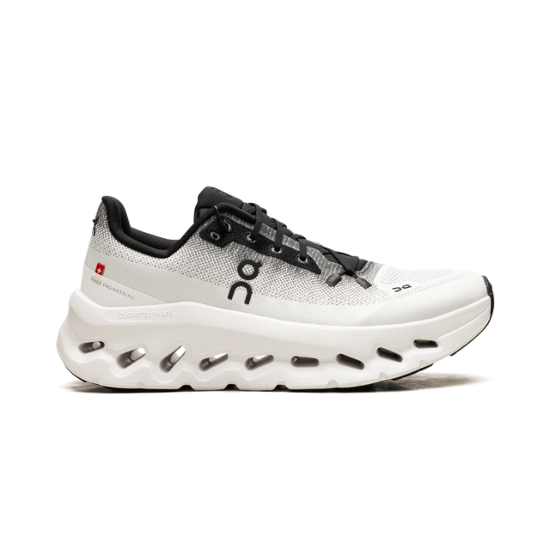 Cloudtilt Black/Ivory