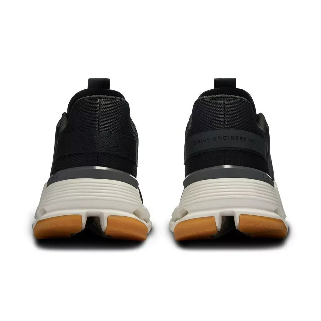 On Running Cloudnova Form 2  - Preto / Ivory